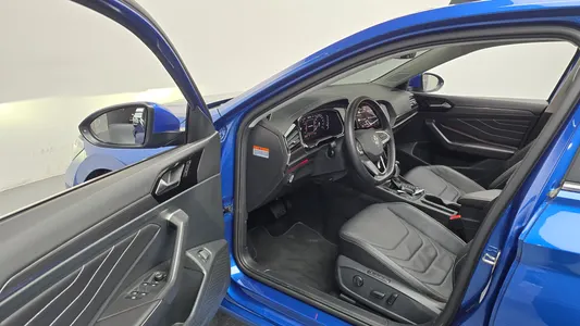 Volkswagen 7 1.5 TSI 2023 10