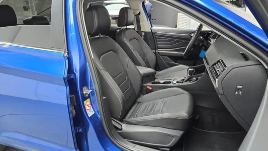 Volkswagen 7 1.5 TSI 2023 26