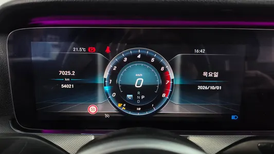 Mercedes-Benz E-Class W213 E300 AMG Line 2019 8