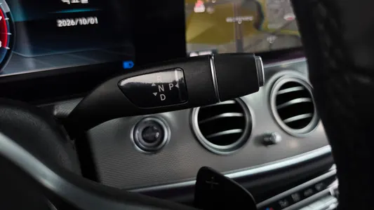Mercedes-Benz E-Class W213 E300 AMG Line 2019 9
