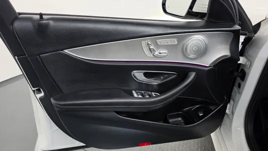 Mercedes-Benz E-Class W213 E300 AMG Line 2019 24
