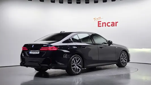 BMW 5 Series (G60) 520i M 2024