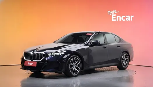 BMW 5 Series (G60) 520i M 2024 20