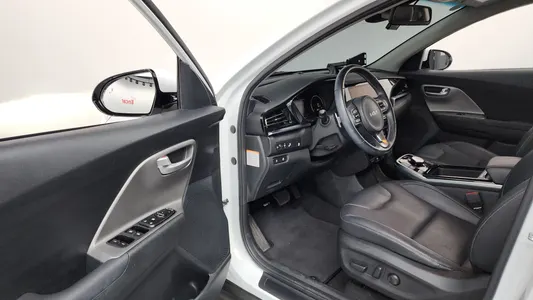 Kia 니로 플러스 2023 10