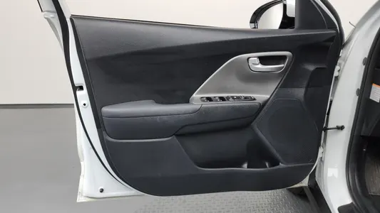 Kia 니로 플러스 2023 24