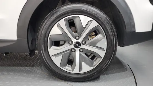 Kia 니로 플러스 2023 21