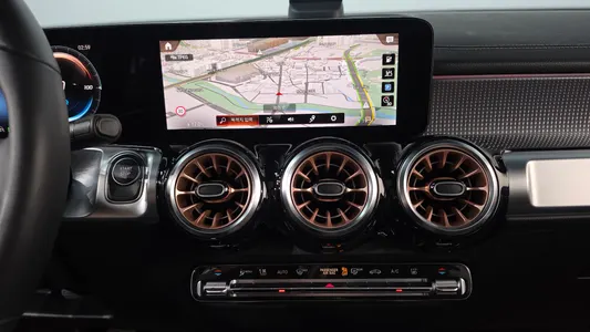 Mercedes-Benz EQB X243 EQB300 4MATIC 2024 11