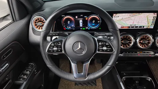 Mercedes-Benz EQB X243 EQB300 4MATIC 2024 12