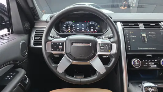 Land Rover 5 P360 HSE 2024 12