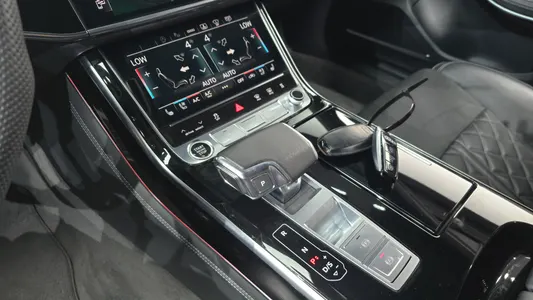 Audi A8 (D5) 50 TDI 2023 9