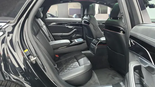 Audi A8 (D5) 50 TDI 2023 11