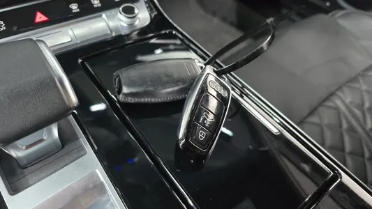 Audi A8 (D5) 50 TDI 2023 31