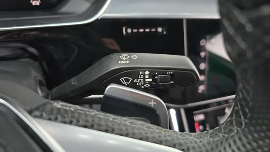Audi A8 (D5) 50 TDI 2023 28