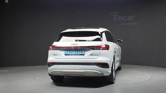 Audi Q4 e- (F4) 40 2022 4