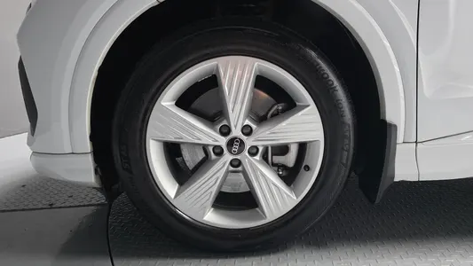 Audi Q4 e- (F4) 40 2022 5
