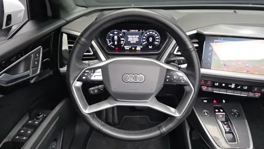 Audi Q4 e- (F4) 40 2022 14