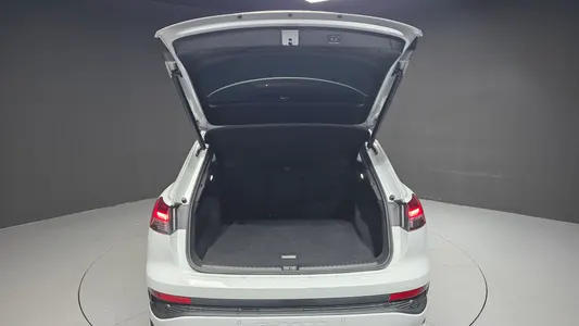 Audi Q4 e- (F4) 40 2022 17