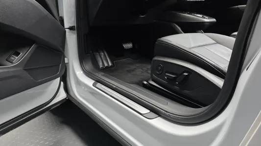 Audi Q4 e- (F4) 40 2022 19