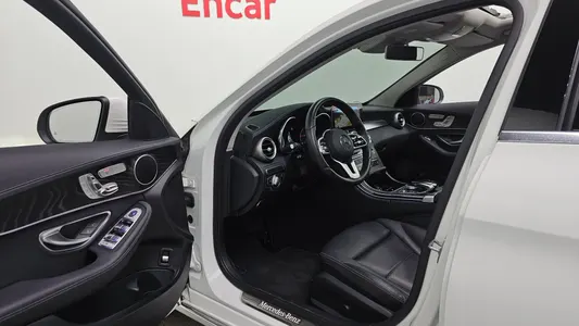 Mercedes-Benz C-Class W205 C220 d 4MATIC 2019 10