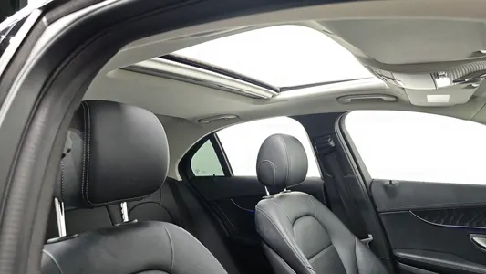 Mercedes-Benz C-Class W205 C220 d 4MATIC 2019 32
