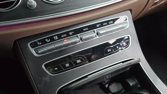 Mercedes-Benz E-Class W213 E250 2021 30