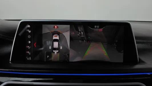 BMW 7 Series (G11) 740e i M 2019 14