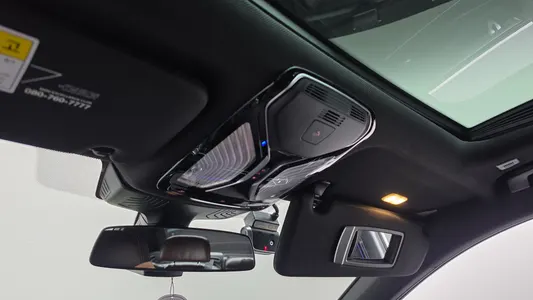 BMW 7 Series (G11) 740e i M 2019 20