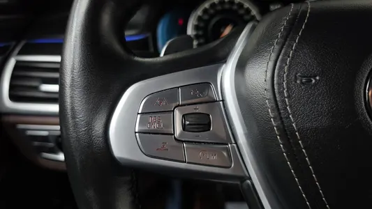 BMW 7 Series (G11) 740e i M 2019 16