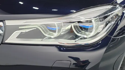 BMW 7 Series (G11) 740e i M 2019 23