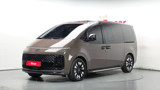 Hyundai Staria HEV 1.6 7 2025