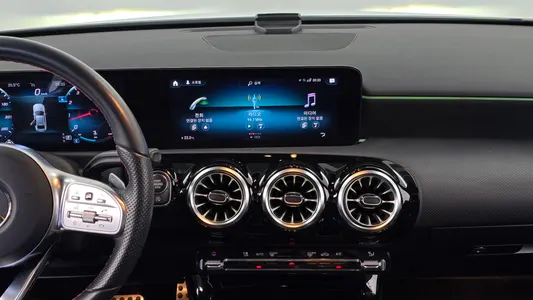 Mercedes-Benz A-Class W177 A250 4MATIC 2022 12