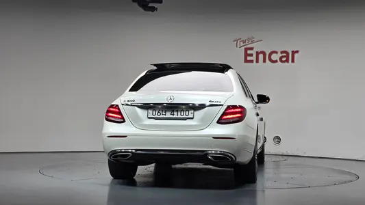 Mercedes-Benz E-Class W213 E400 4MATIC 2017 4