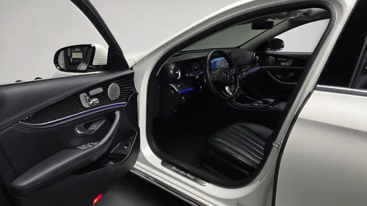 Mercedes-Benz E-Class W213 E400 4MATIC 2017 10