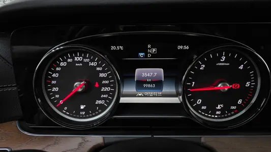Mercedes-Benz E-Class W213 E220d 2018 8