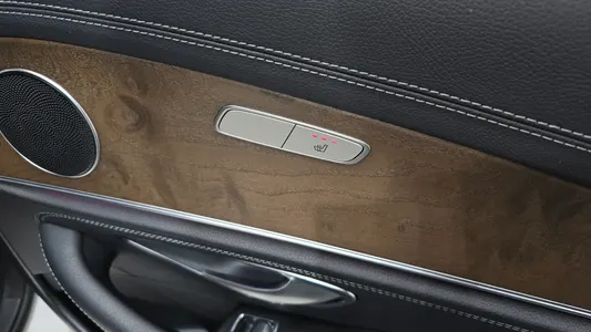 Mercedes-Benz E-Class W213 E220d 2018 18