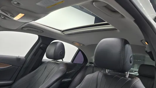 Mercedes-Benz E-Class W213 E220d 2018 19
