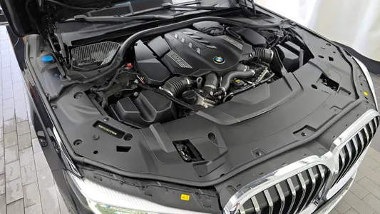 BMW 7 Series (G11) 750Li xDrive 2019 6