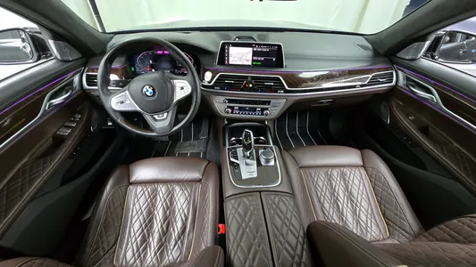 BMW 7 Series (G11) 750Li xDrive 2019 7