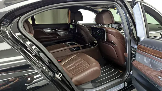 BMW 7 Series (G11) 750Li xDrive 2019 12