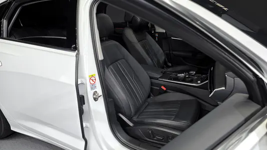 Audi A6 (C8) 45 TFSI 2020 12