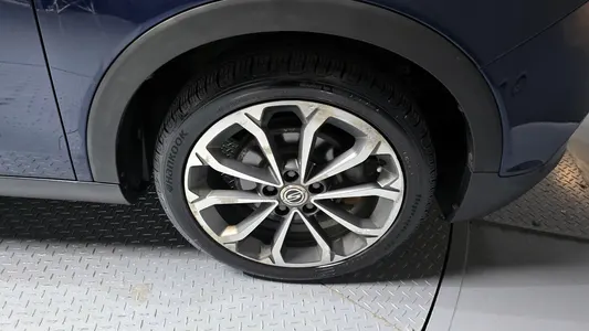KG Mobility Tivoli VX 2WD 2017 5