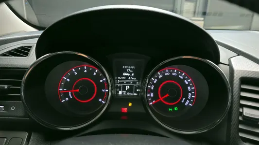 KG Mobility Tivoli VX 2WD 2017 8