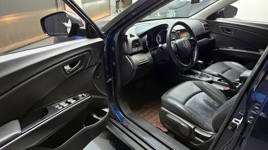 KG Mobility Tivoli VX 2WD 2017 10