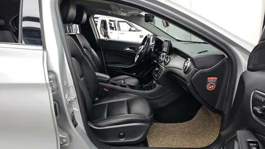 Mercedes-Benz GLA-Class X156 GLA200 CDI 2014 10