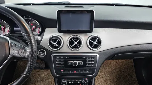 Mercedes-Benz GLA-Class X156 GLA200 CDI 2014 13