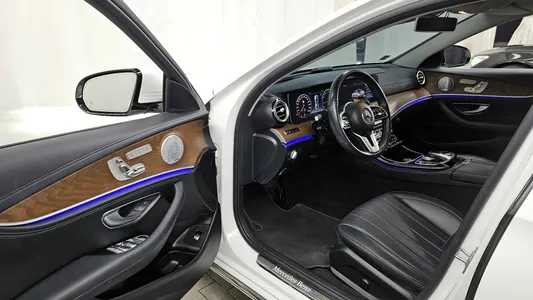 Mercedes-Benz E-Class W213 E300 4MATIC 2019 10