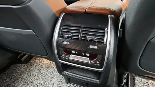 BMW X6 (G06) M50i 2022 19