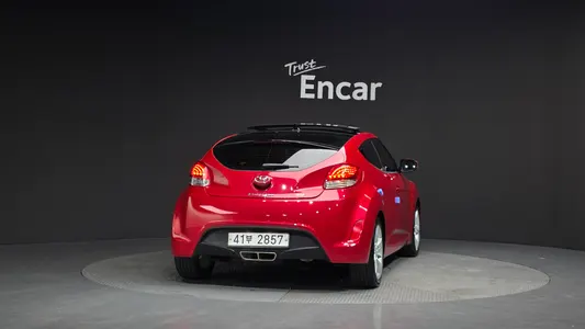 Hyundai 벨로스터 2011 4