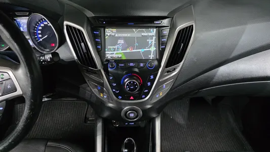 Hyundai 벨로스터 2011 15