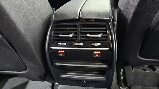 BMW 5 Series (G30) 520d 2018 18